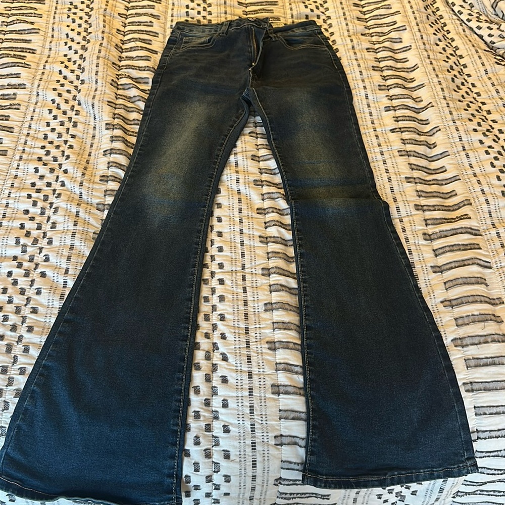 SHEIN size Medium stretch flare leg jeans